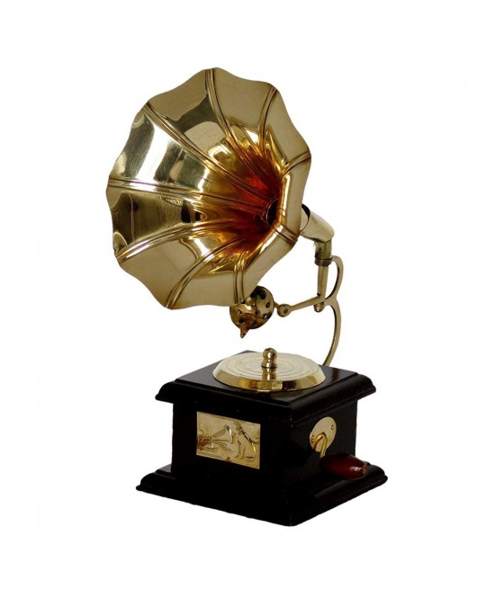 Brass Gramophone Showpiece Brass Gramophone Showpiece